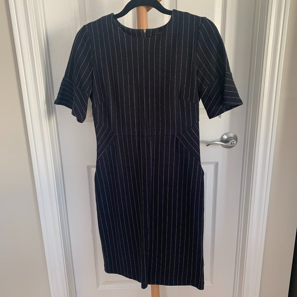 Banana Republic, Navy Pinstripe Office Dress, Size 2. EUC